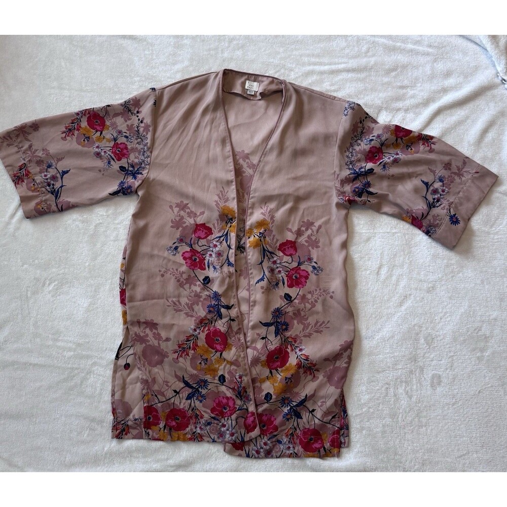 a new day Floral Satin Kimono Robe XS/S 3/4 Sleeve Tie V-Neck Pink